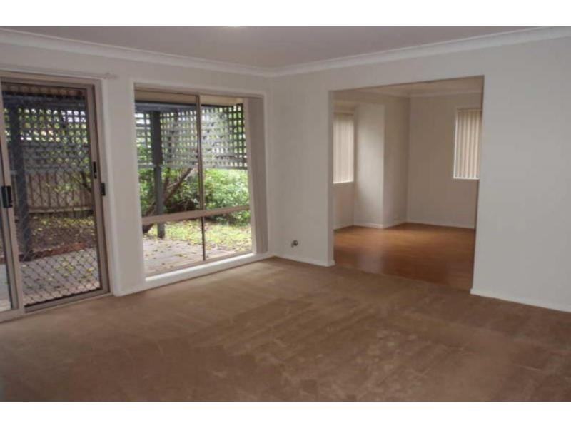 17/33 Lynburn Avenue, Bomaderry NSW 2541