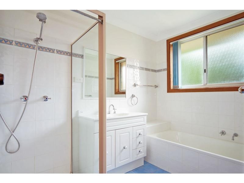 23 Clarke Avenue, North Nowra NSW 2541