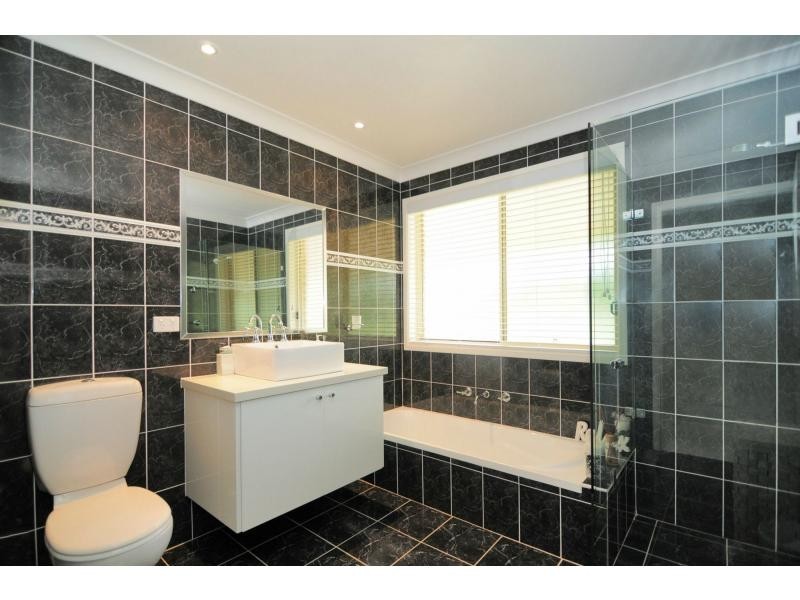 29a Oakbanks Place, Worrigee NSW 2540