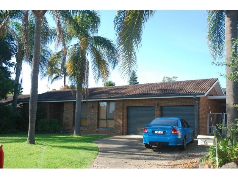 6 Ferntree Drive, Bomaderry NSW 2541