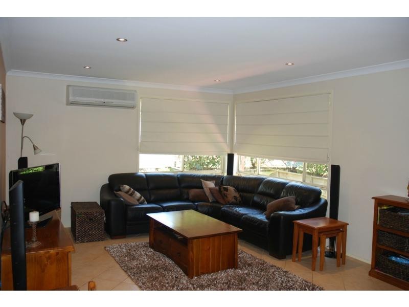 8 Abelia Place, Worrigee NSW 2540