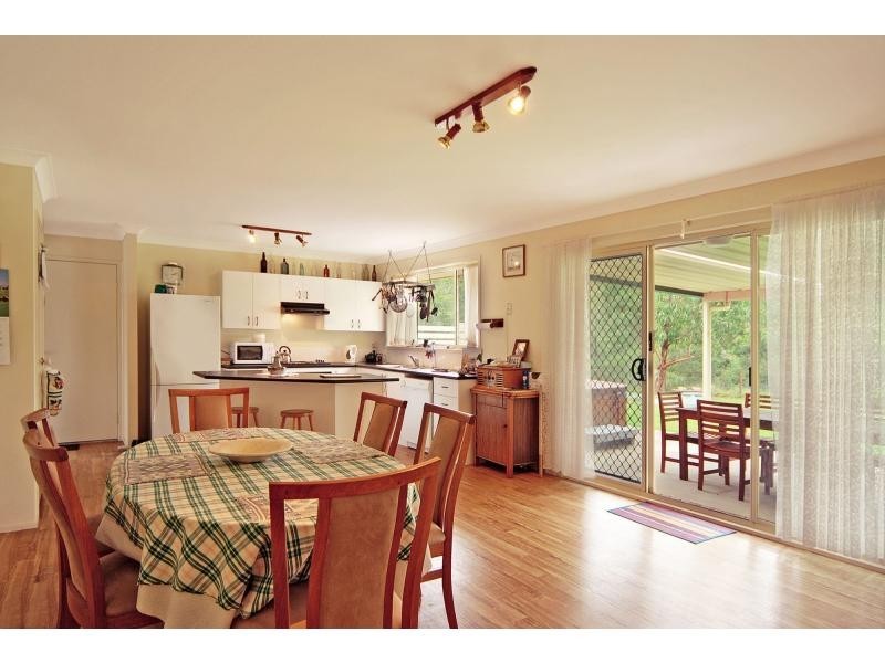 322 Stringybark Road, Nowra Hill NSW 2540