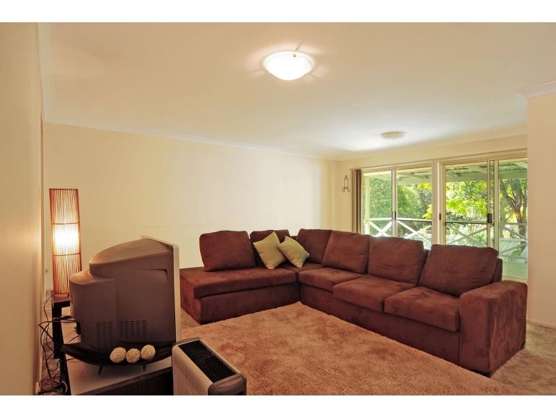 2/8A Rendal Avenue, North Nowra NSW 2541