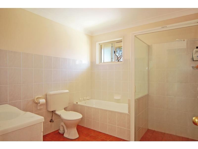 2/8A Rendal Avenue, North Nowra NSW 2541