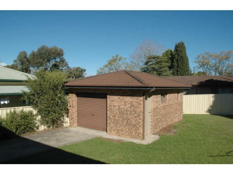 64 Cambewarra Road, Bomaderry NSW 2541