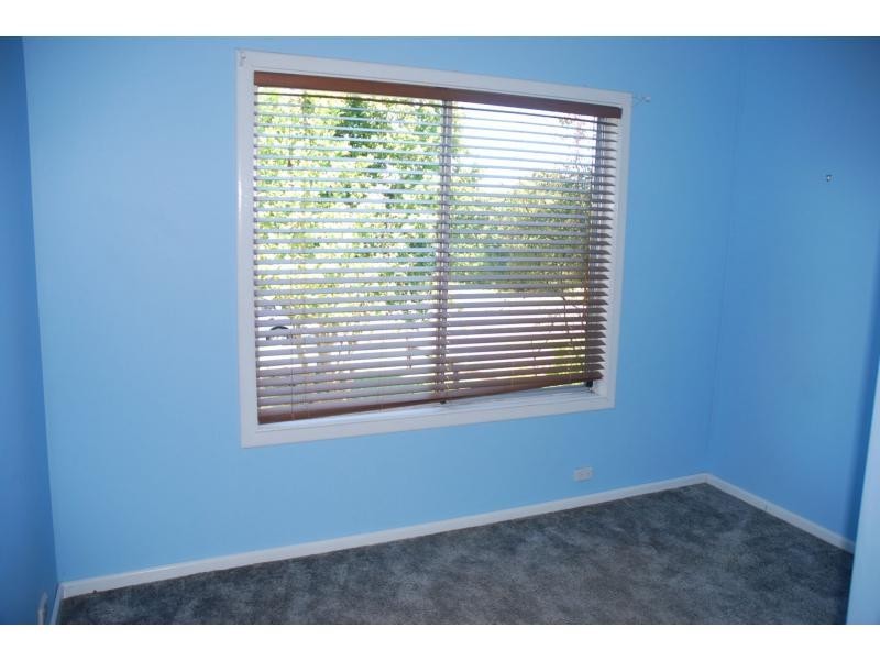 1 Crest Avenue, North Nowra NSW 2541