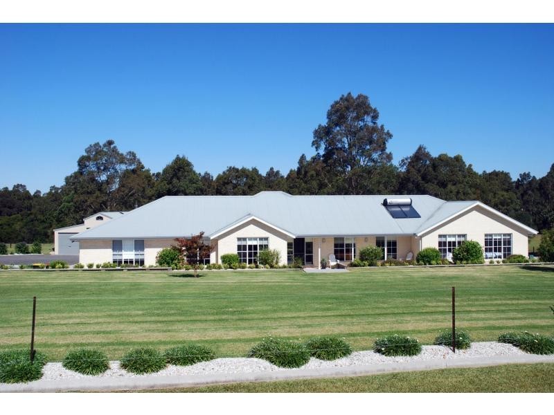 232 Stringybark Road, Nowra Hill NSW 2540