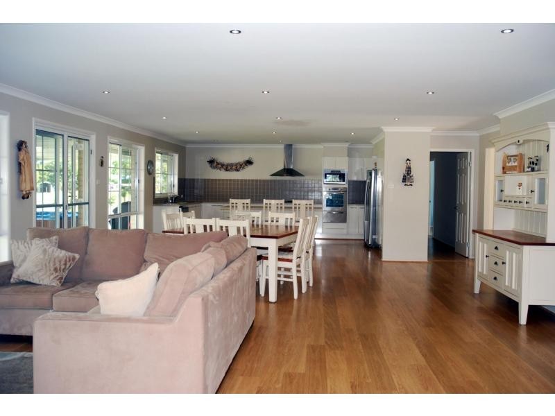 232 Stringybark Road, Nowra Hill NSW 2540