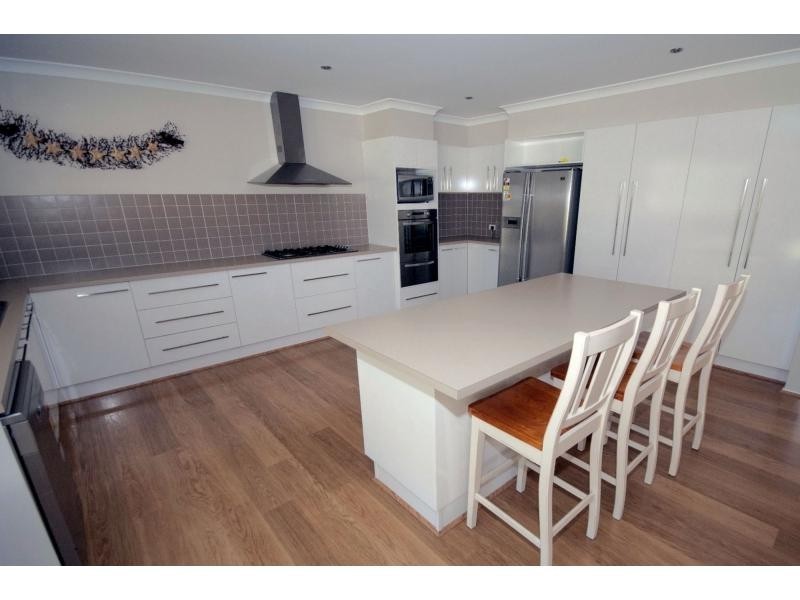 232 Stringybark Road, Nowra Hill NSW 2540