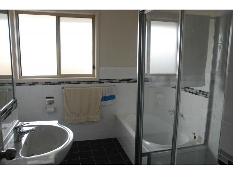 19 Sullivan Street, Worrigee NSW 2540
