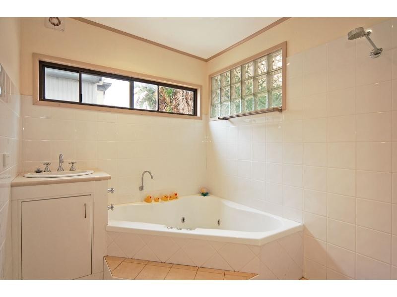 39 Junction Street, Nowra NSW 2541