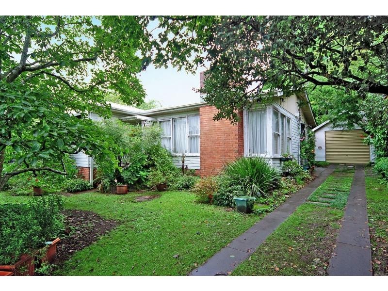 1 Robey Street, Bomaderry NSW 2541