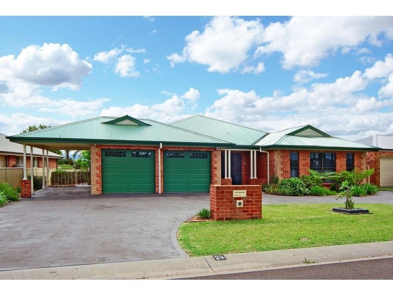 24 The Garden Walk, Worrigee NSW 2540