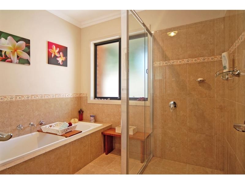 24 The Garden Walk, Worrigee NSW 2540