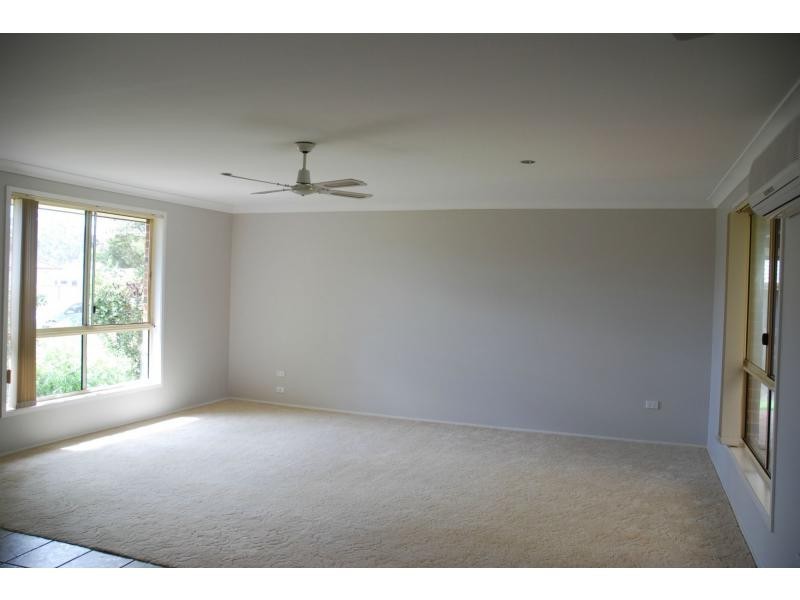 3 St James Crescent, Worrigee NSW 2540