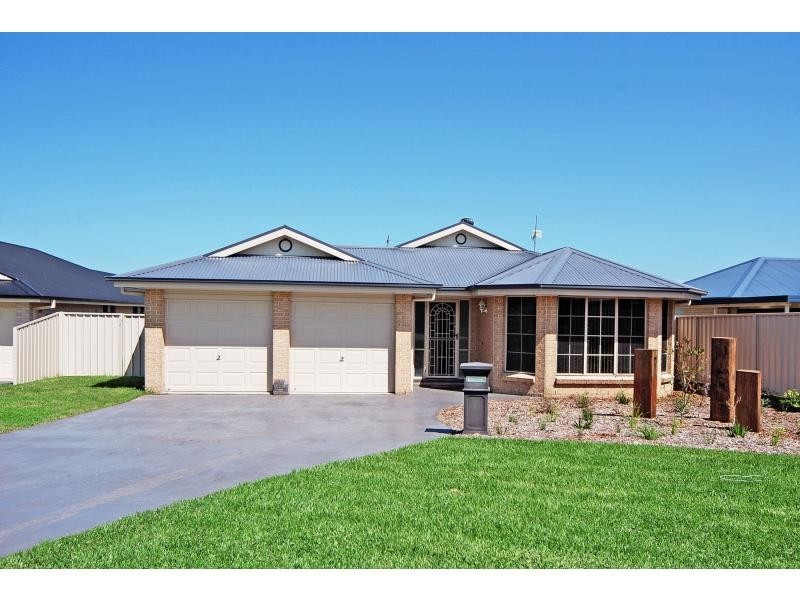 23 Lacebark Grove, Worrigee NSW 2540