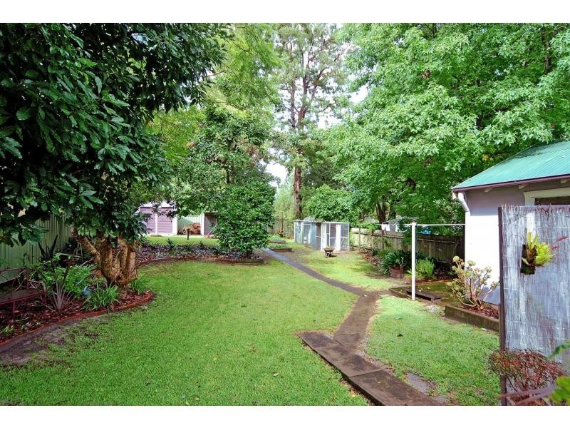 6 Ravenscliffe Road, Shoalhaven Heads NSW 2535