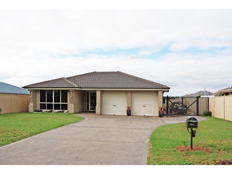 21 The Garden Walk, Worrigee NSW 2540