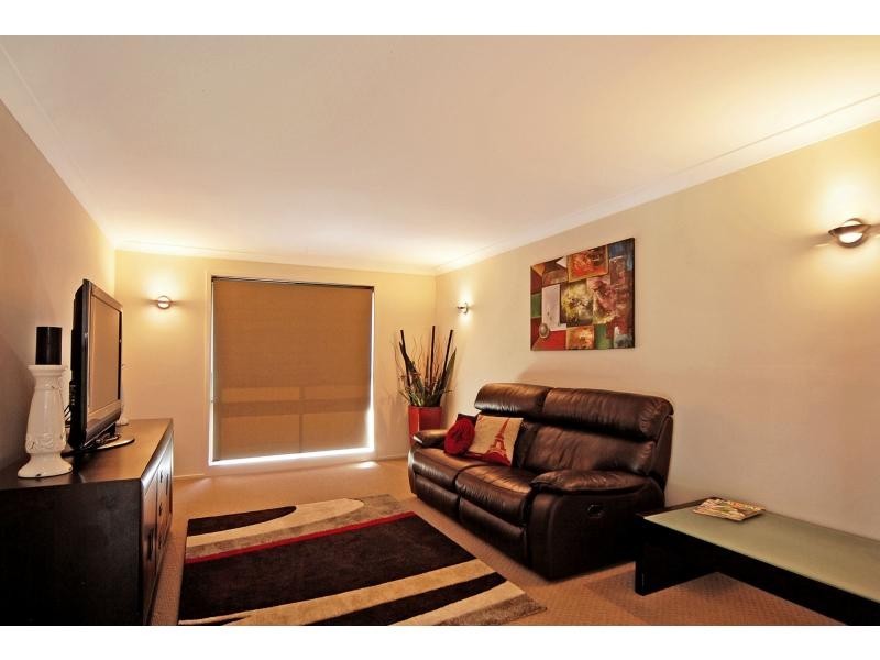 2 Golden Ash Close, Worrigee NSW 2540