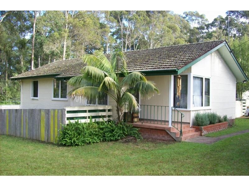 13 Elyard Drive, Nowra NSW 2541