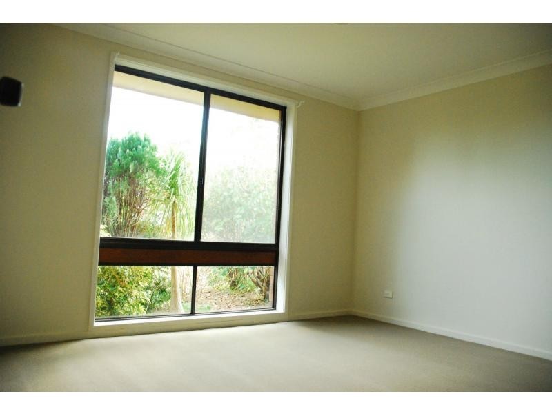 4 Groudle Glen, Bomaderry NSW 2541