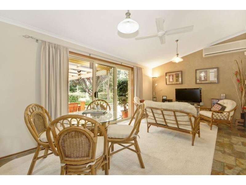 13 Tartarian Crescent, Bomaderry NSW 2541