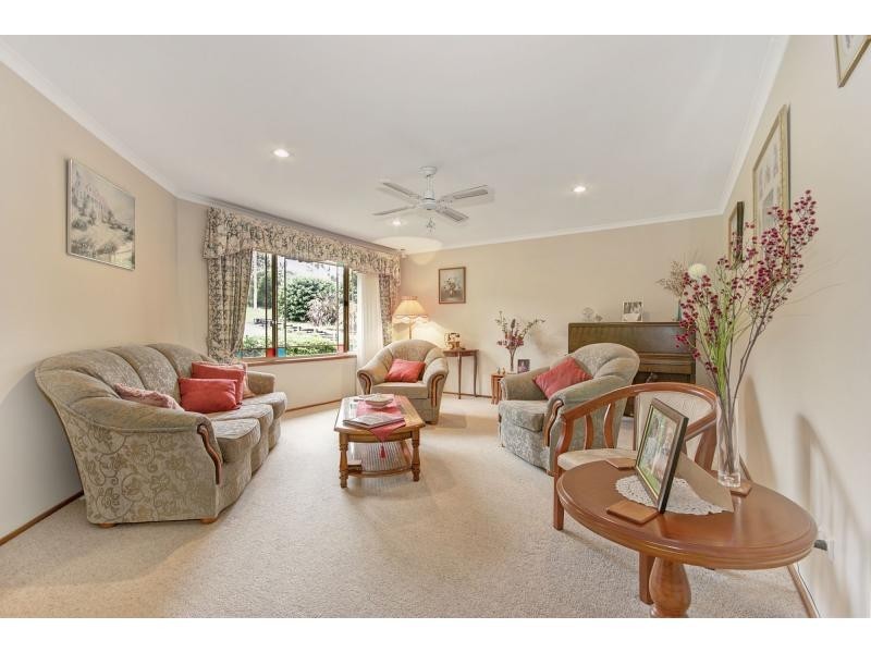 13 Tartarian Crescent, Bomaderry NSW 2541