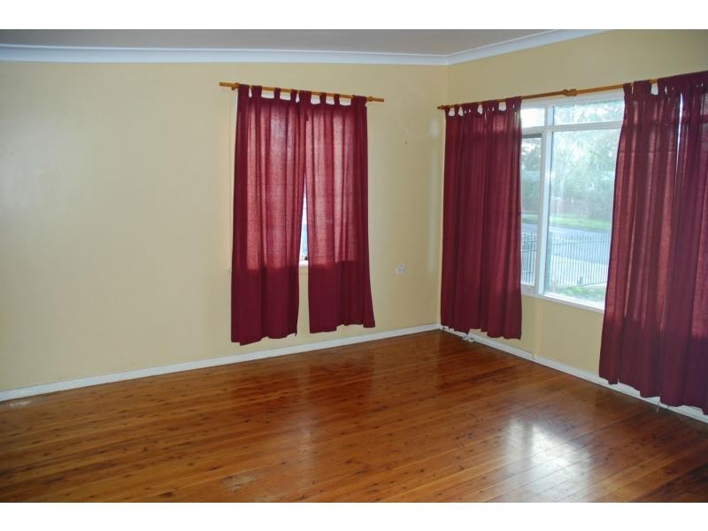 130 Kalandar Street, Nowra NSW 2541