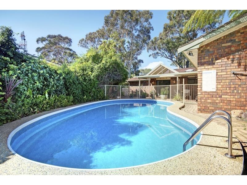 11 Cocos Palm Drive, Bomaderry NSW 2541