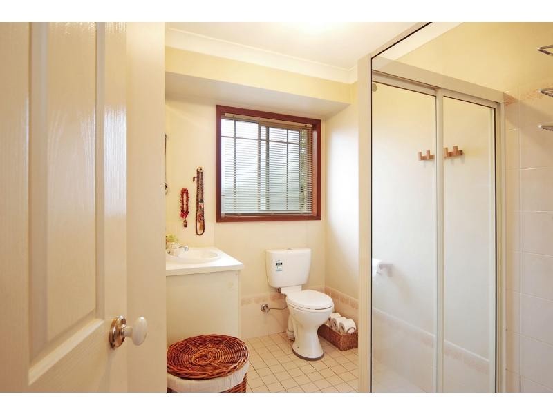 15 Regal Place, Bomaderry NSW 2541