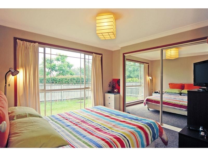 15 Regal Place, Bomaderry NSW 2541