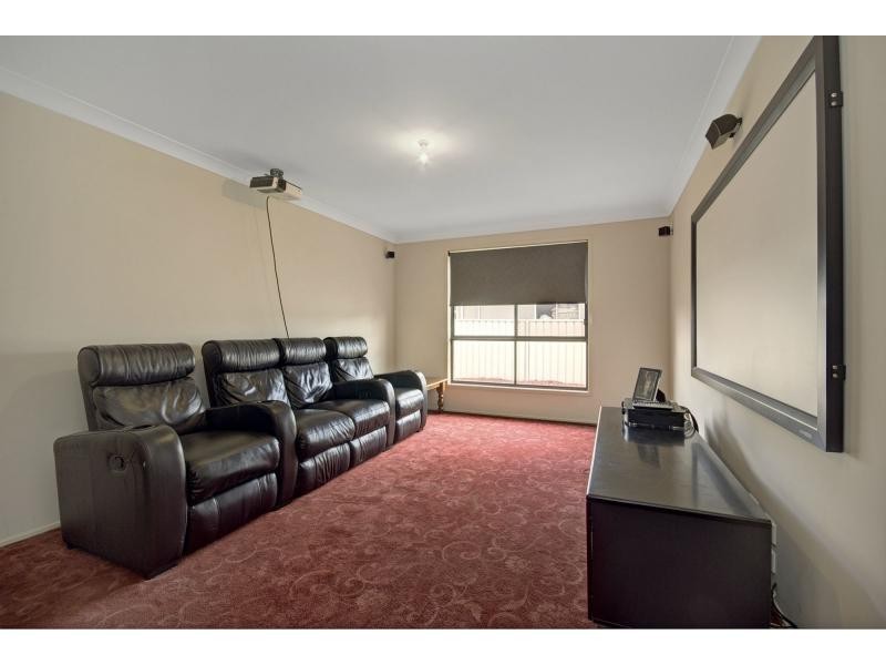 7 Palm Lilly Close, Worrigee NSW 2540