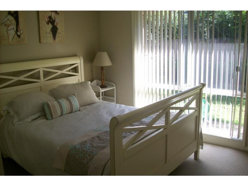 7b Regal Place, Bomaderry NSW 2541