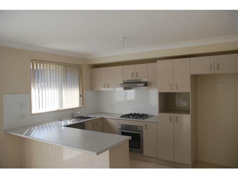 1/2 Plato Crescent, Worrigee NSW 2540