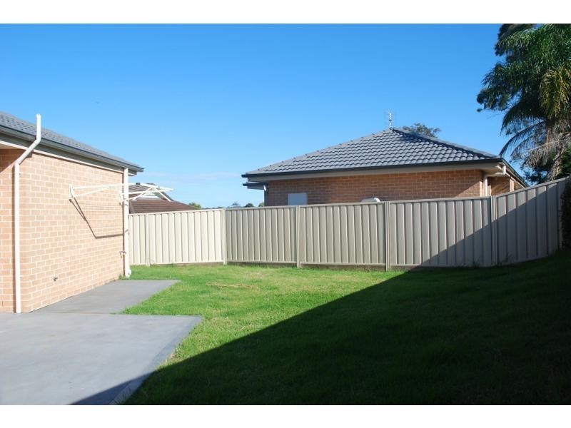1/2 Plato Crescent, Worrigee NSW 2540