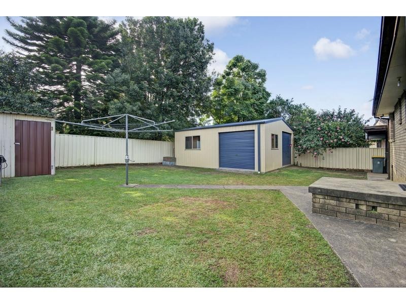 30 Yeovil Drive, Bomaderry NSW 2541