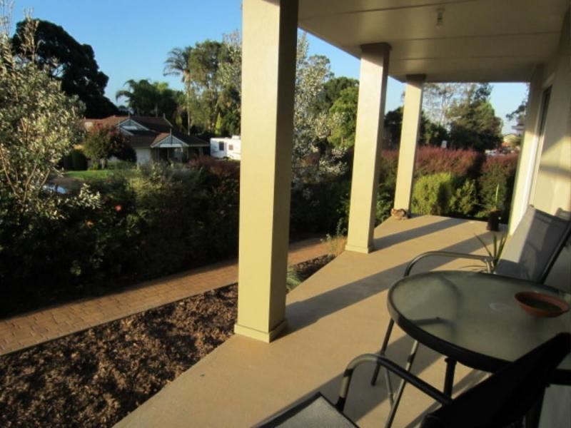 122c Jasmine Drive, Bomaderry NSW 2541