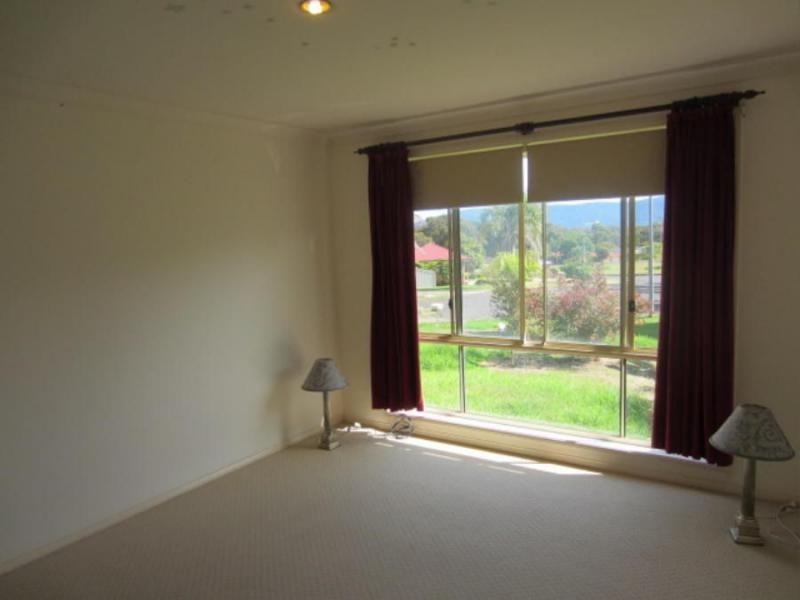 4 Cane Close, North Nowra NSW 2541