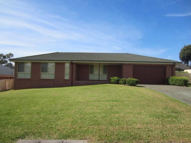 7 Freesia Crescent, Bomaderry NSW 2541