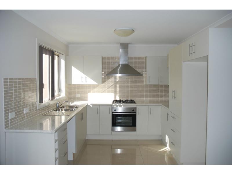 40a Carrington Park Drive, Nowra NSW 2541