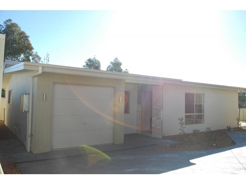 40a Carrington Park Drive, Nowra NSW 2541