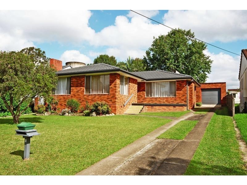 5 Hockey Street, Nowra NSW 2541