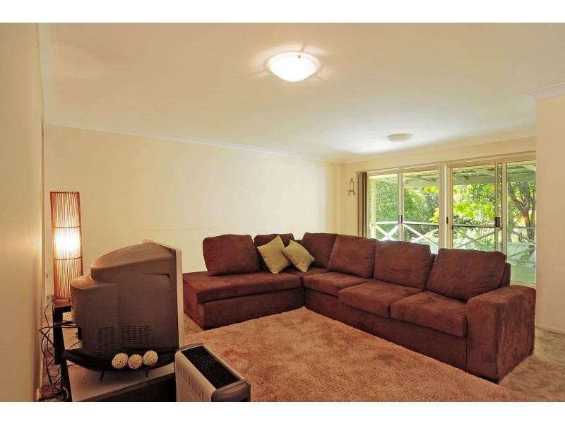 Duplex 2/8a Rendal Avenue, North Nowra NSW 2541