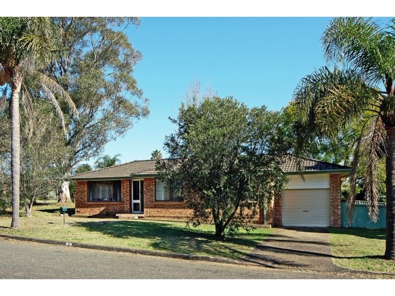 8 Coconut Drive, North Nowra NSW 2541