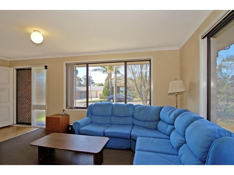 8 Coconut Drive, North Nowra NSW 2541