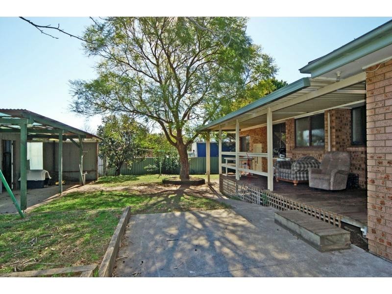 8 Coconut Drive, North Nowra NSW 2541