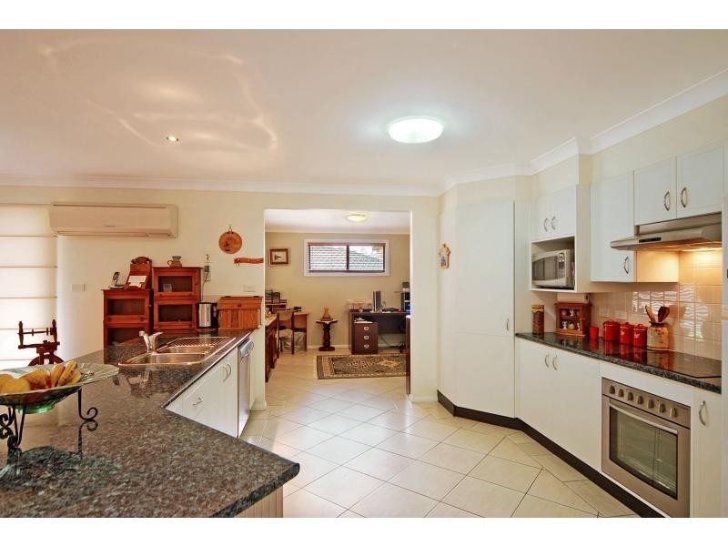 21 Mountain Ash Place, Worrigee NSW 2540