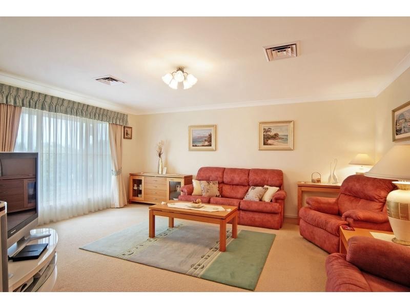 5 Mountain Ash Place, Worrigee NSW 2540