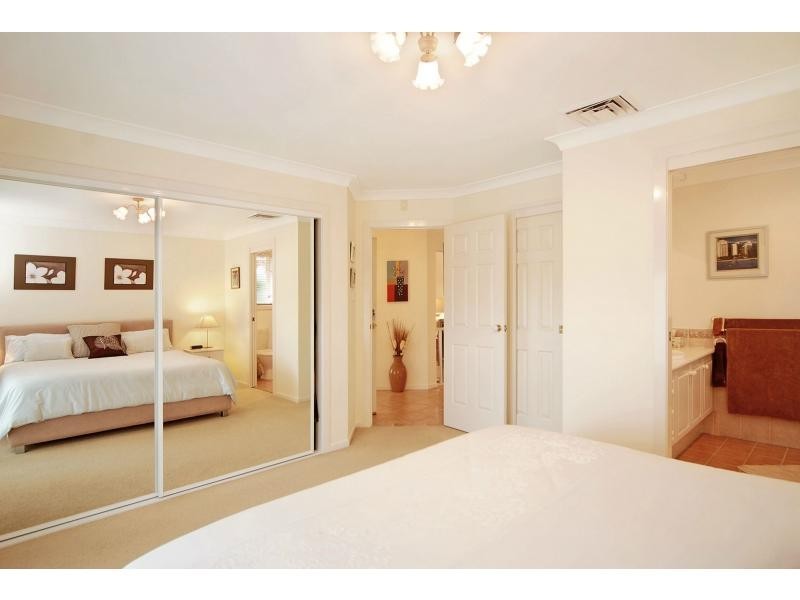 5 Mountain Ash Place, Worrigee NSW 2540