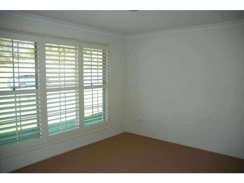 22 Warrigal Street, Nowra NSW 2541